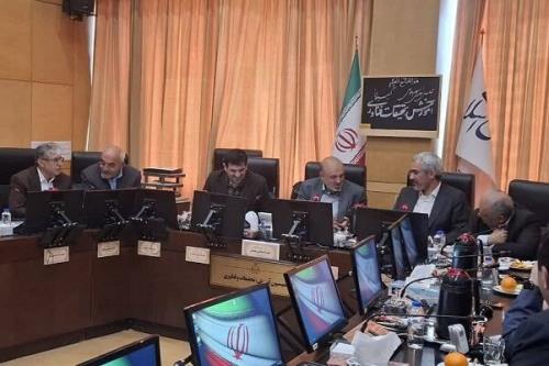 بررسی برنامه های وزیر پیشنهادی اقتصاد در کمیسیون آموزش