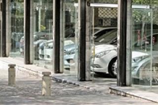 ایجاد مراکز خرید و فروش خودرو در مبادی ورودی شهر